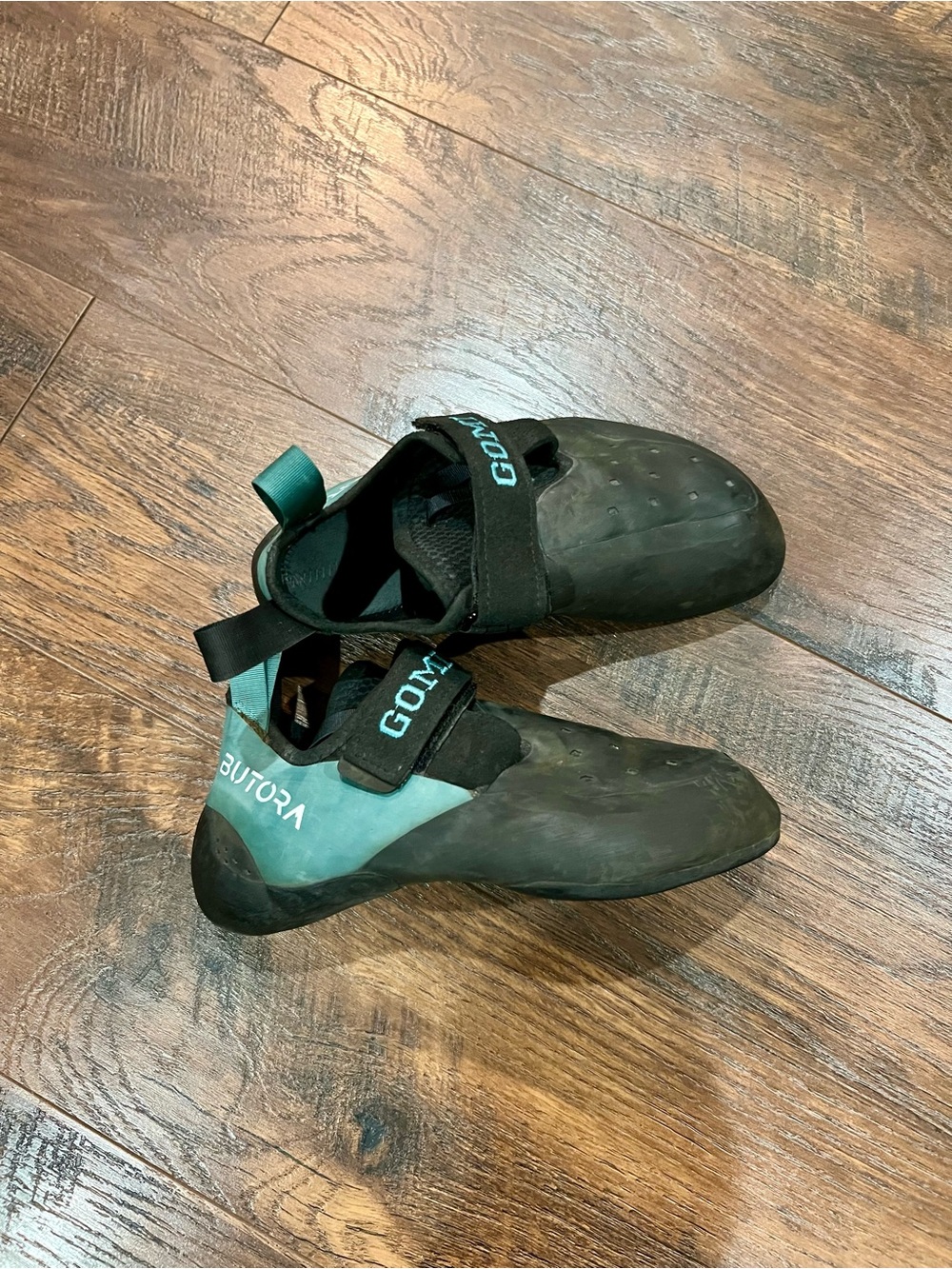 Butora Women’s Teal and Black Climbing Shoes